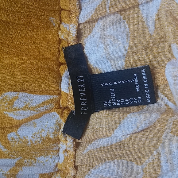 Wide leg pants, High Waist, Forever 21, gold/mustard floral, size Small - Picture 8 of 10